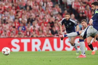 Bruno Fernandes marque sur penalty KEYSTONE/EPA/LUIS TEJIDO